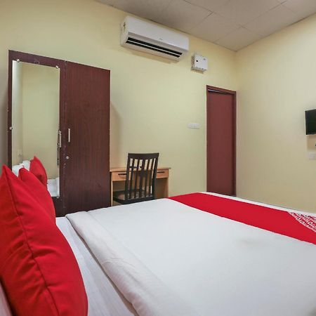 Hotel O Om Sakthi Hotel Pondicherry Exterior photo