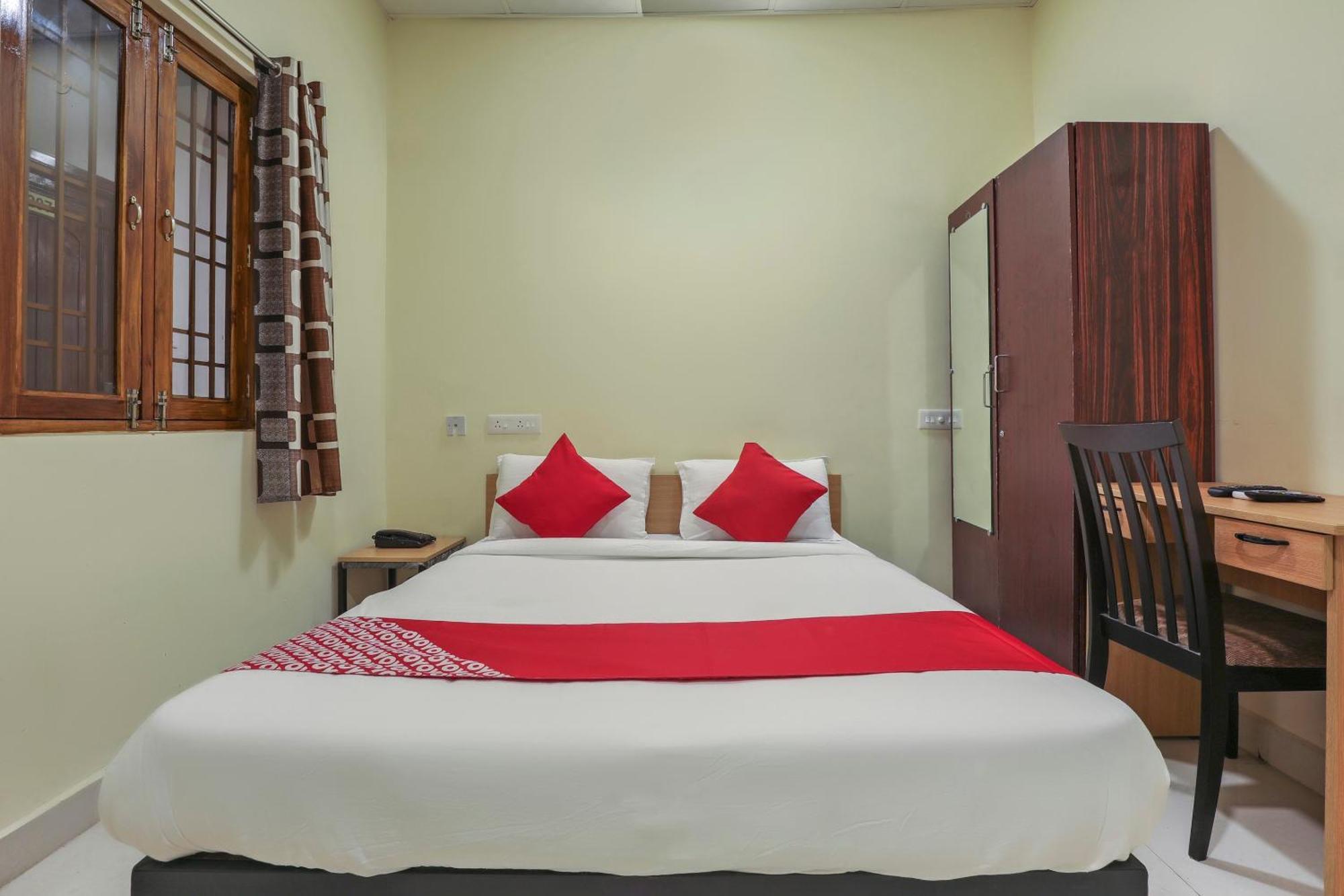 Hotel O Om Sakthi Hotel Pondicherry Exterior photo