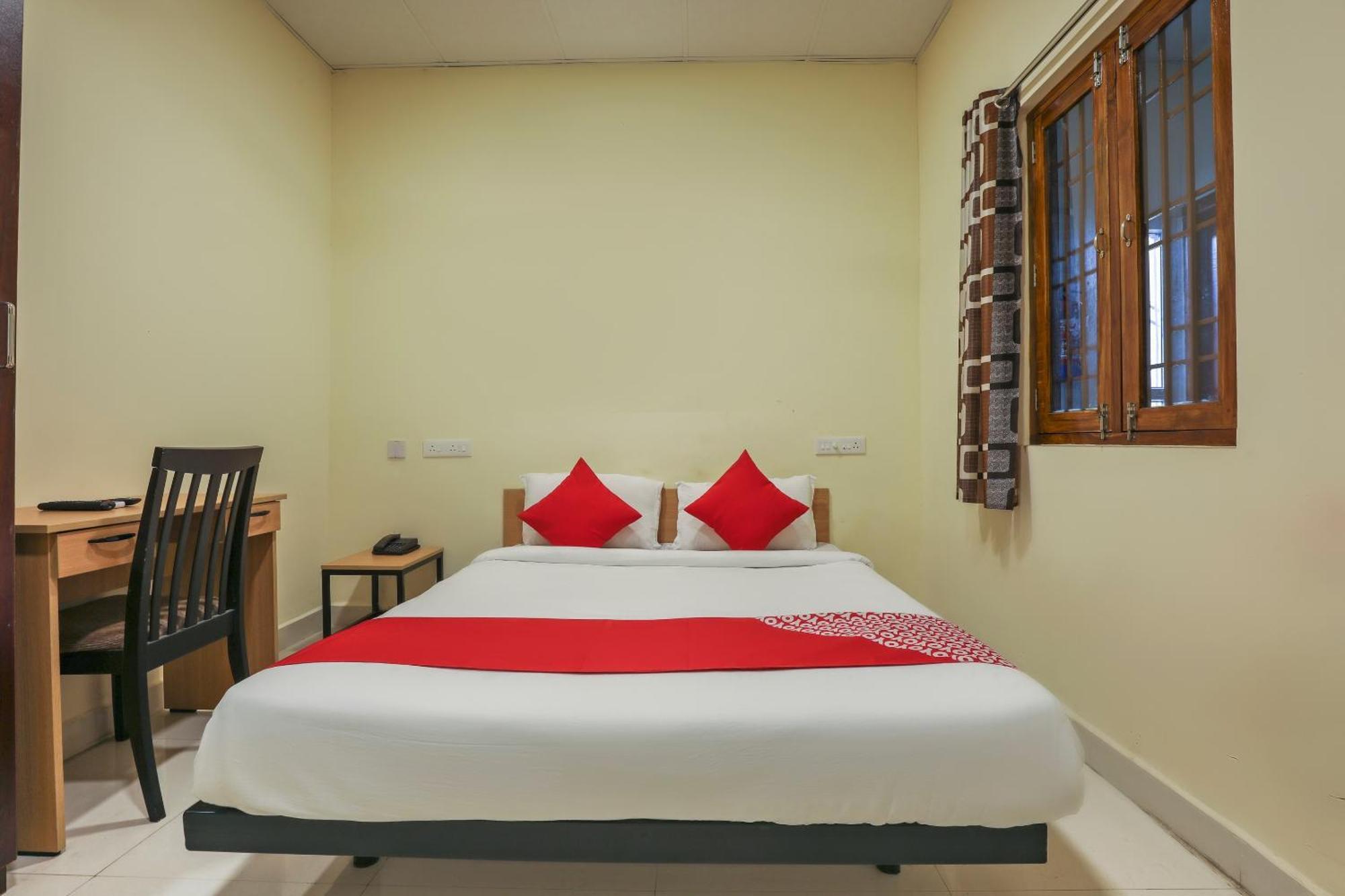 Hotel O Om Sakthi Hotel Pondicherry Exterior photo